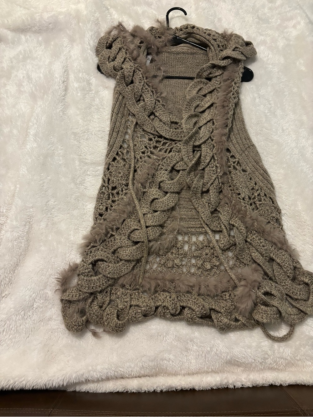 Cable Knit Taupe Sleeveless Vest with Faux Fur Trim